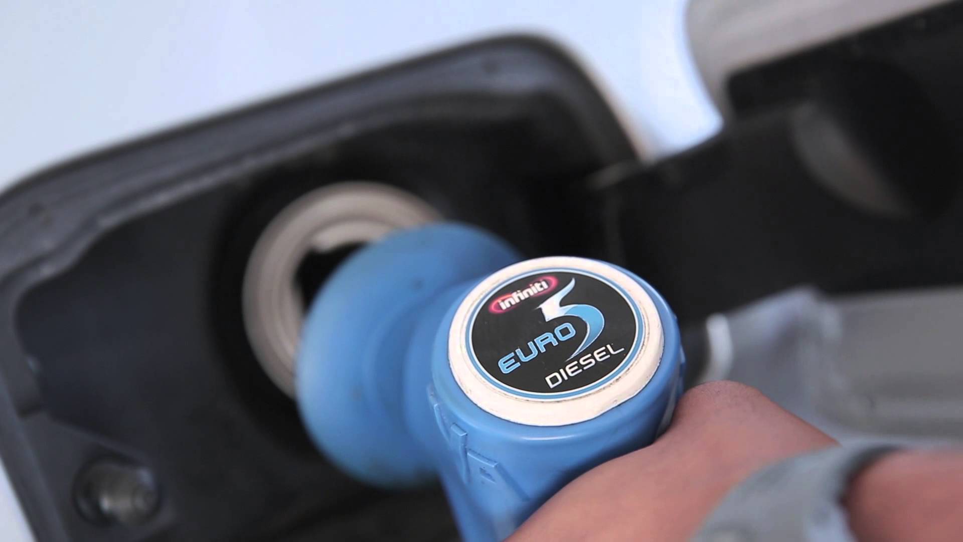 ban-dau-diesel-tieu-chuan-euro-v-tu-dau-nam-2018